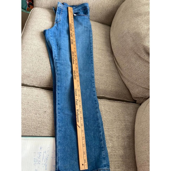 LEE Women's Relaxed Fit Straight Leg , Size 12 Short - Picture 12 of 12